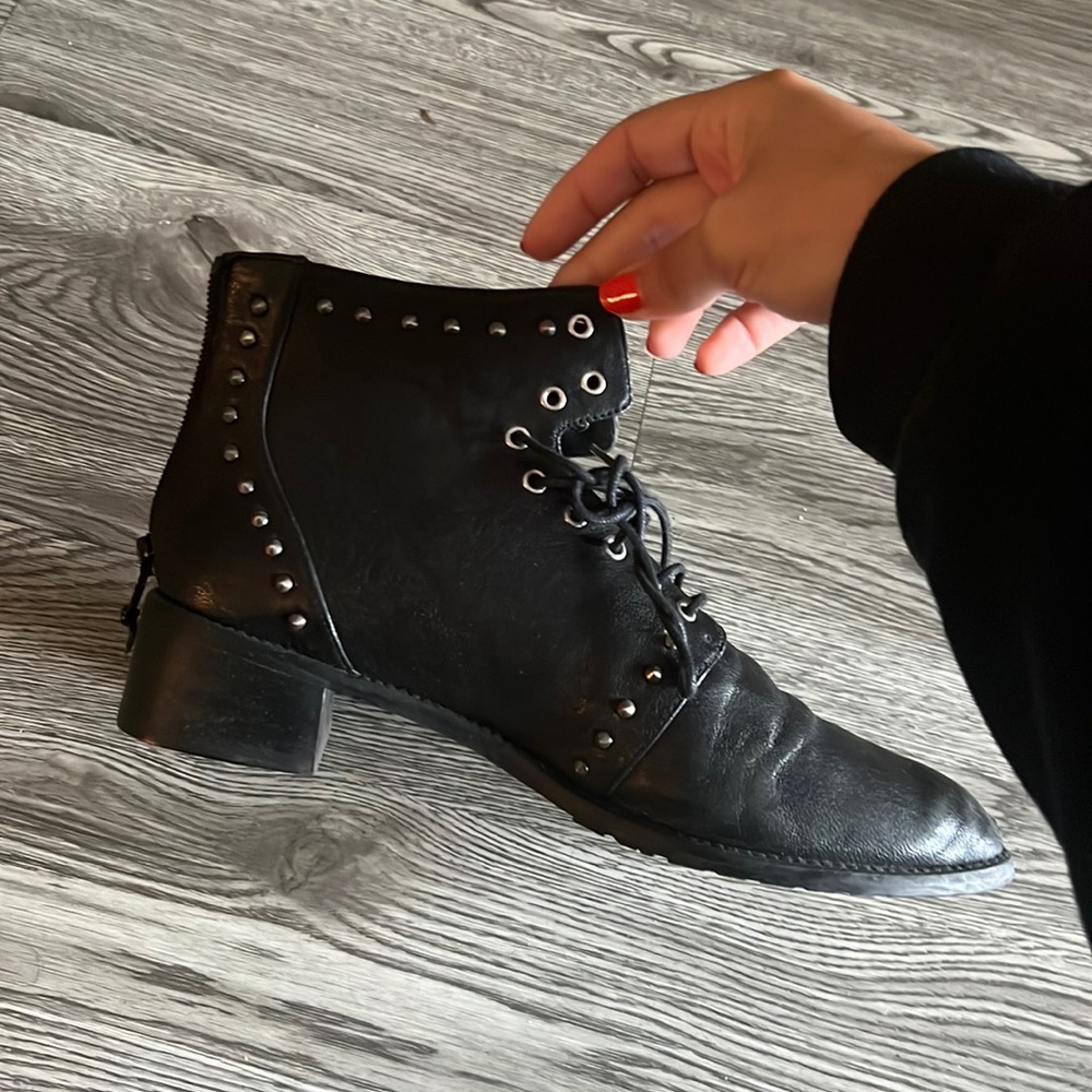 Stuart weitzman black 8.5 boots